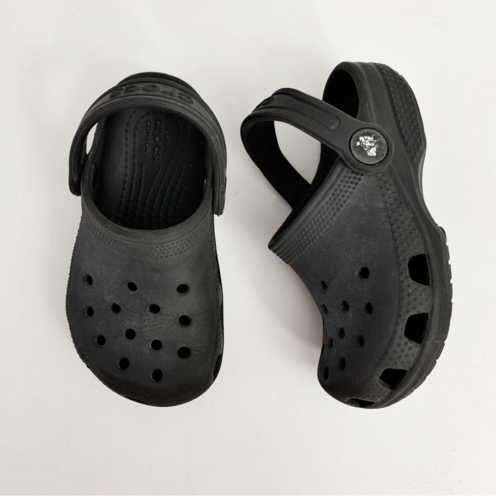 CROCS Infant Toddler Pink Classic Clogs ~ 8